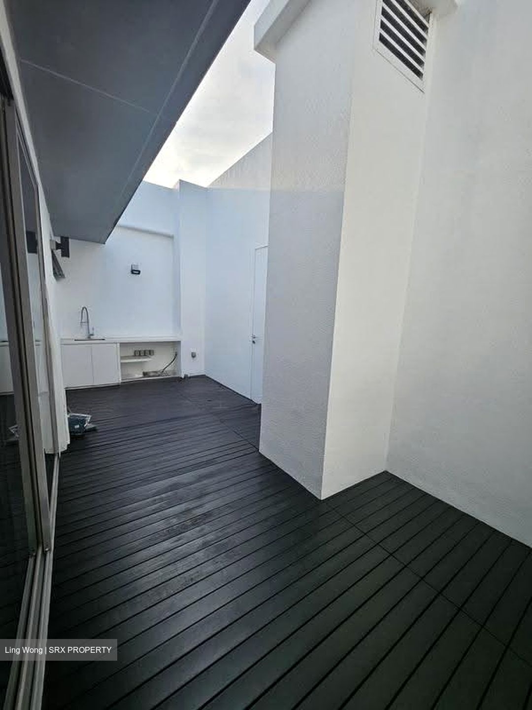 SilverSea (D15), Condominium #621397381